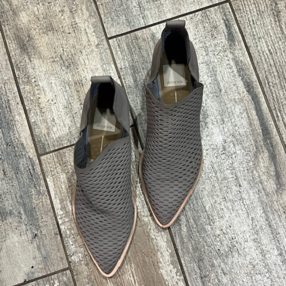 Unworn Dolce Vita Perforated Grey Ankle Boot (Size 7.5)